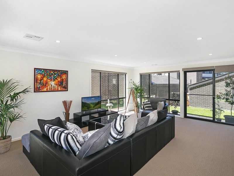 15/142 Plimsoll Drive, Casey ACT 2913