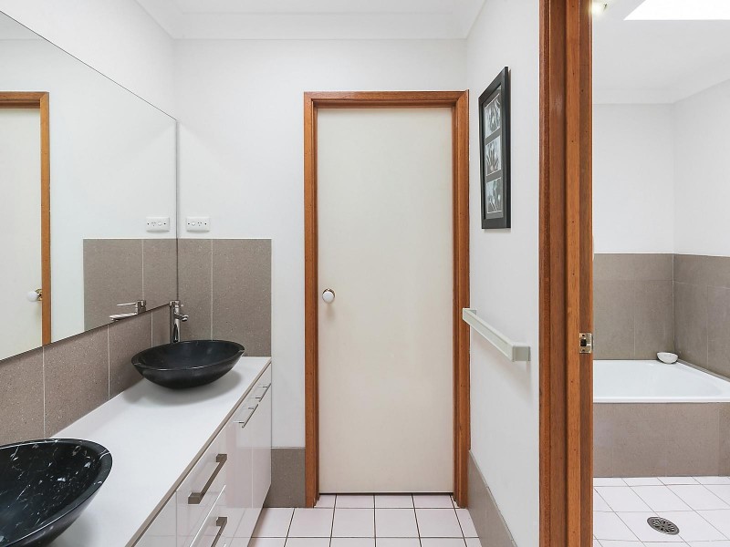 11 Bimbiang Crescent, Ngunnawal ACT 2913