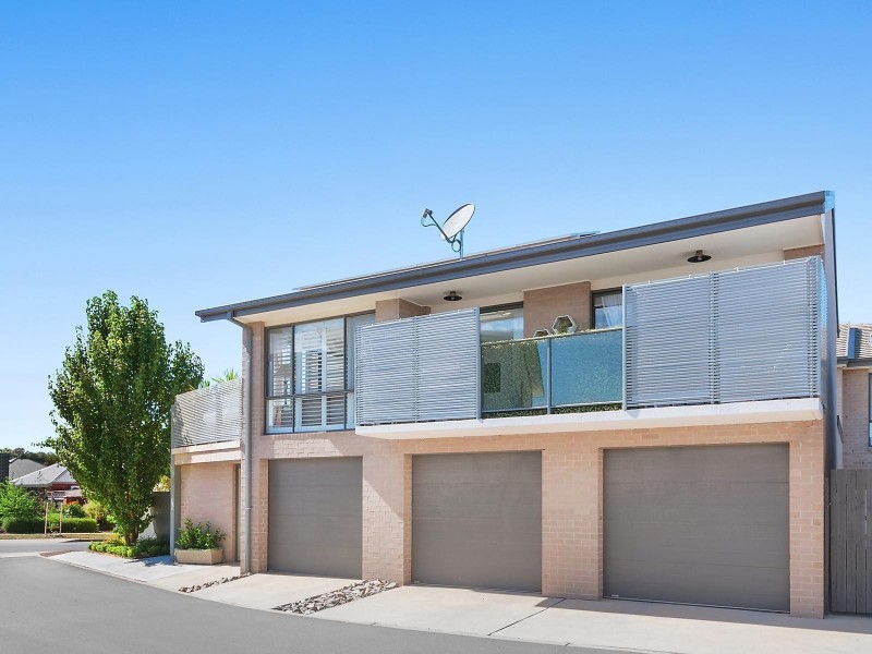 10 Whyman Lane, Forde ACT 2914