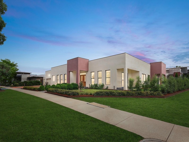 35 Quinane Avenue, Forde ACT 2914