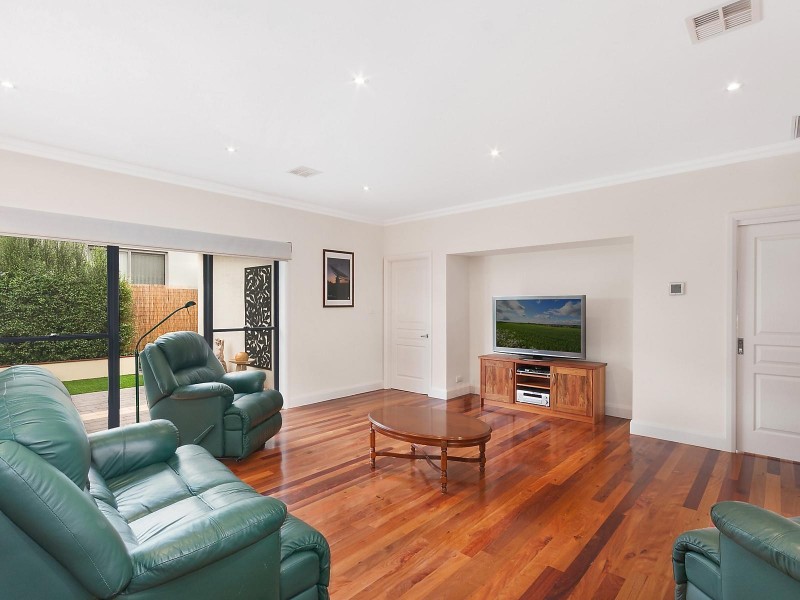 35 Quinane Avenue, Forde ACT 2914
