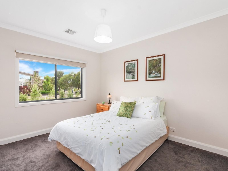 35 Quinane Avenue, Forde ACT 2914