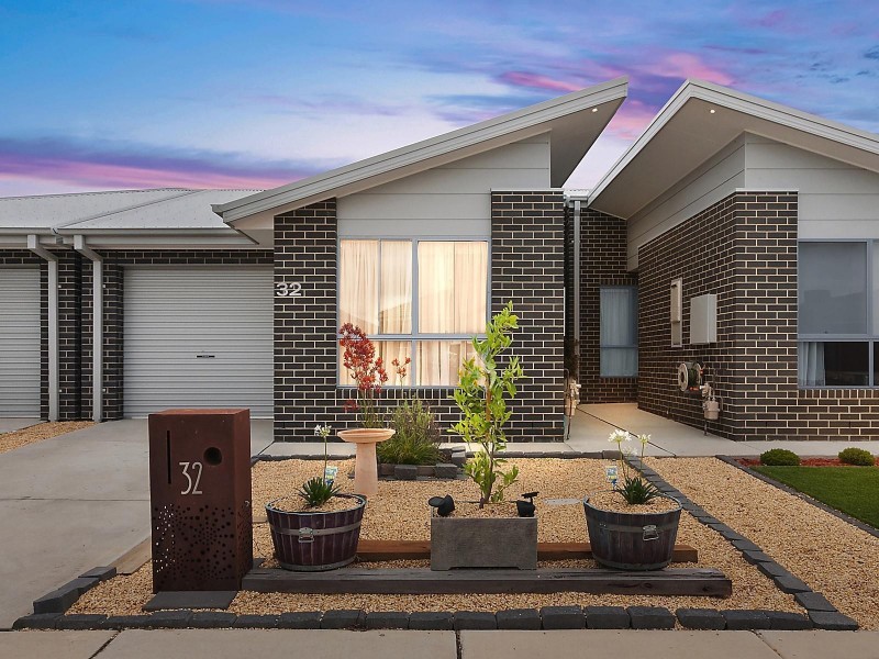 32 Gudamang Street, Ngunnawal ACT 2913