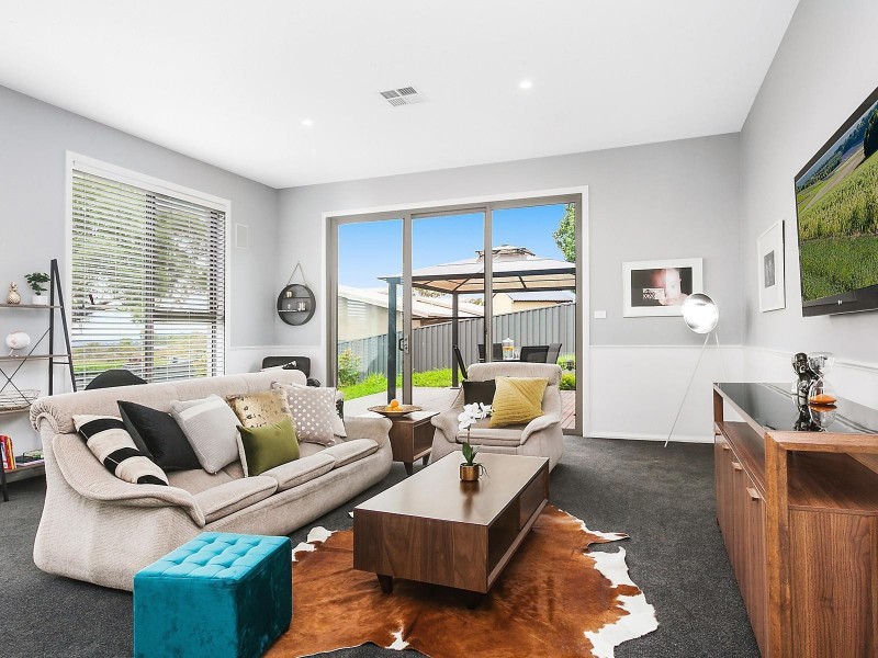 179 Waterfall Drive, Jerrabomberra NSW 2619