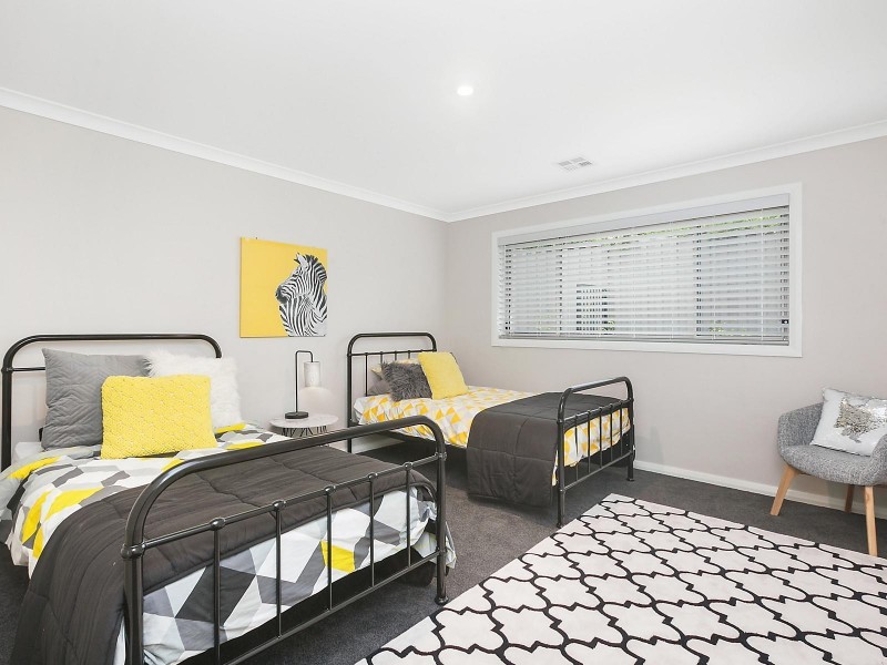 179 Waterfall Drive, Jerrabomberra NSW 2619