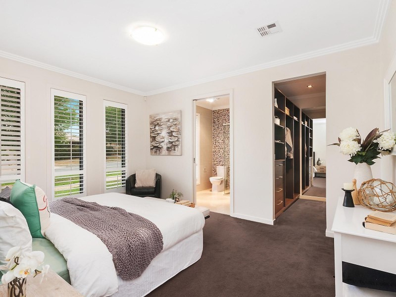 10 Flagstone Street, Harrison ACT 2914