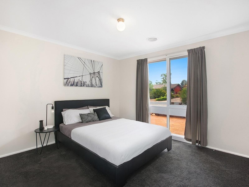 25 Pickworth Street, Holt ACT 2615