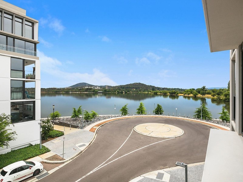 15/12 Trevillian Quay, Kingston ACT 2604