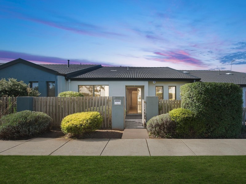 149 Anthony Rolfe Avenue, Gungahlin ACT 2912