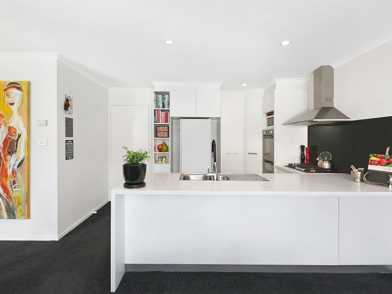 6 Marou Place, Ngunnawal ACT 2913