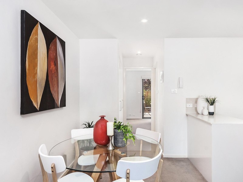 2/39 Jerrabomberra Avenue, Narrabundah ACT 2604