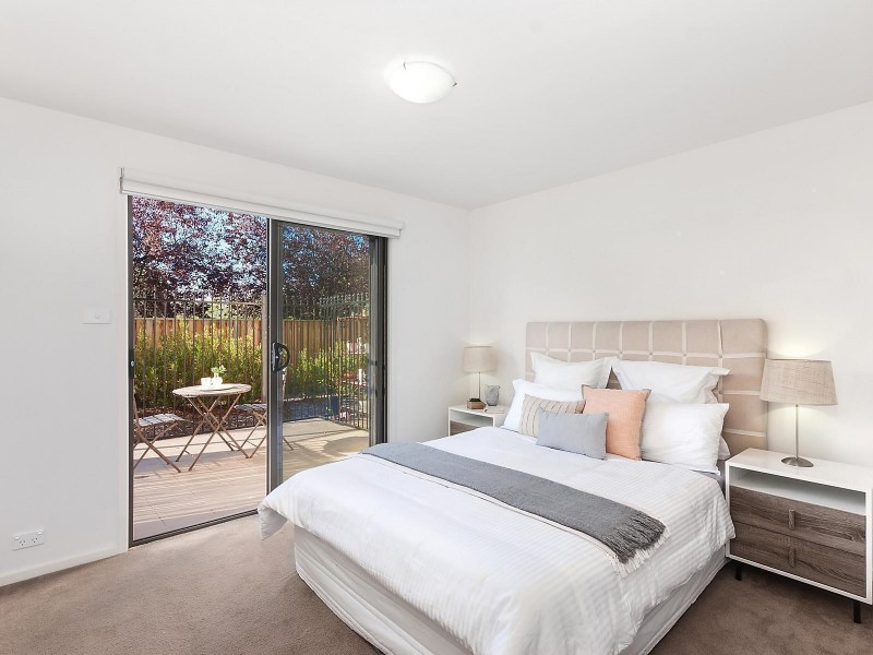 2/39 Jerrabomberra Avenue, Narrabundah ACT 2604