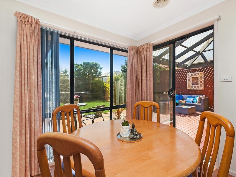 27 Delma View, Gungahlin ACT 2912