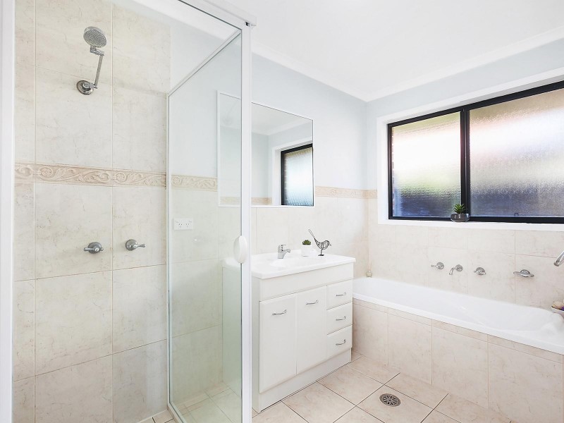 27 Delma View, Gungahlin ACT 2912