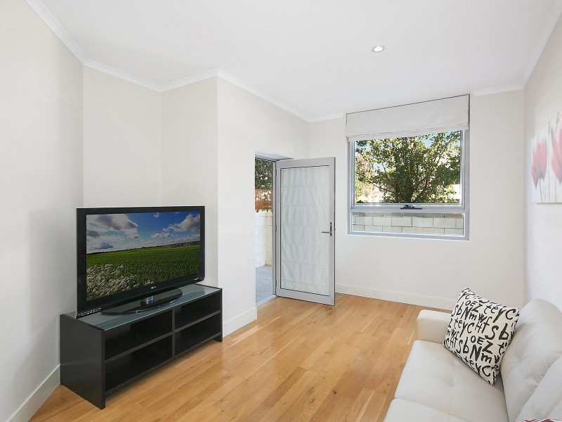 2/20 Moore Street, Turner ACT 2612