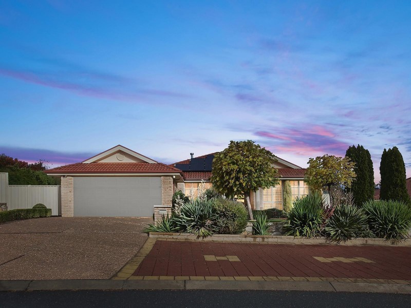 13 Wendy Ey Place, Nicholls ACT 2913