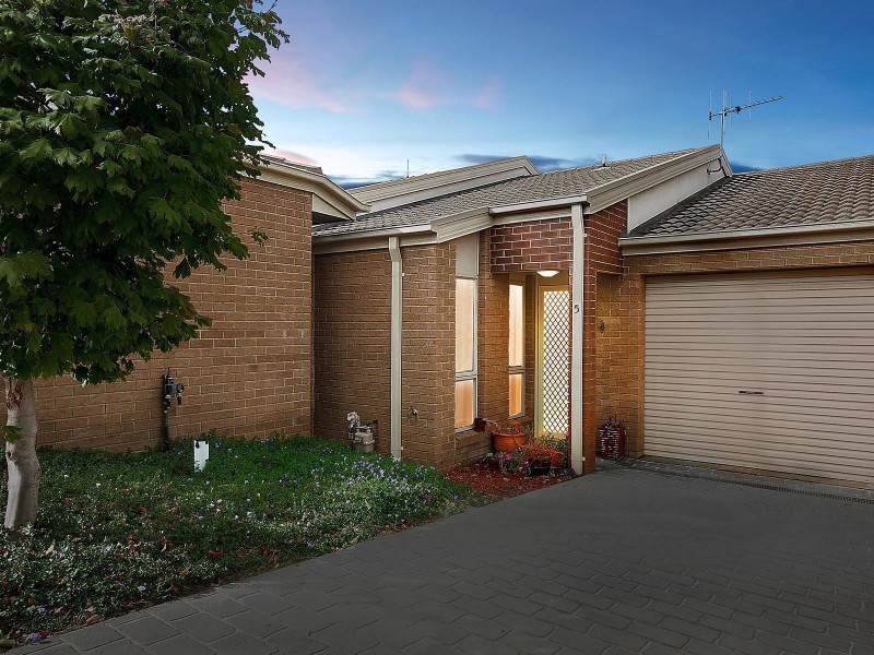 5/2 Neil Currie Street, Casey ACT 2913