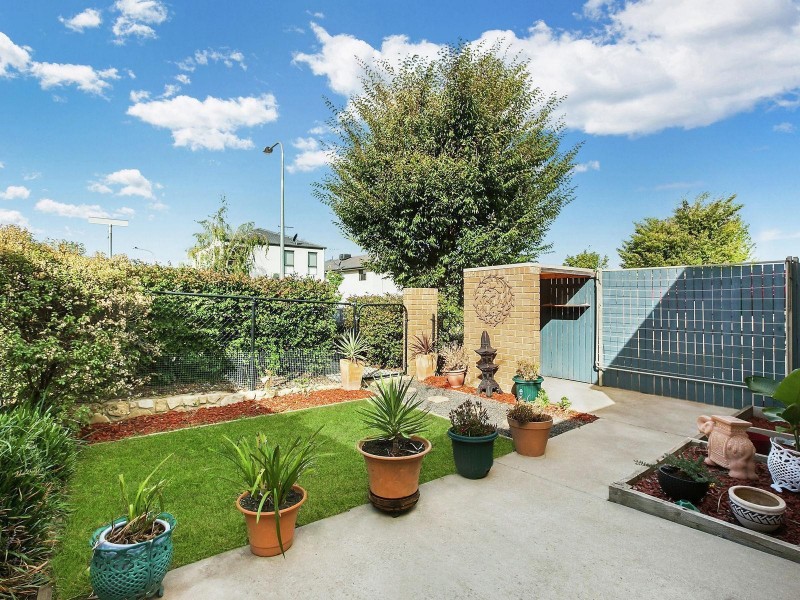 5/2 Neil Currie Street, Casey ACT 2913