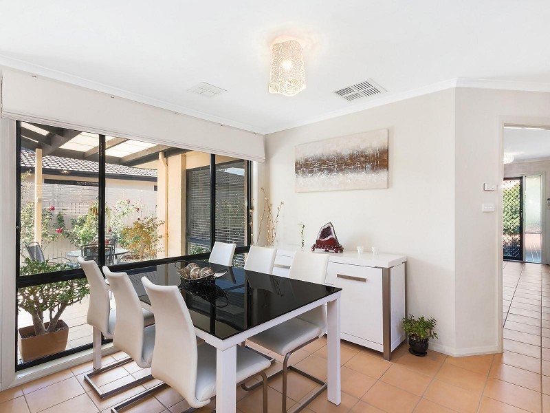 8 Genoa Street, Amaroo ACT 2914