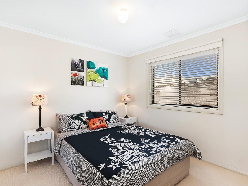 8 Genoa Street, Amaroo ACT 2914