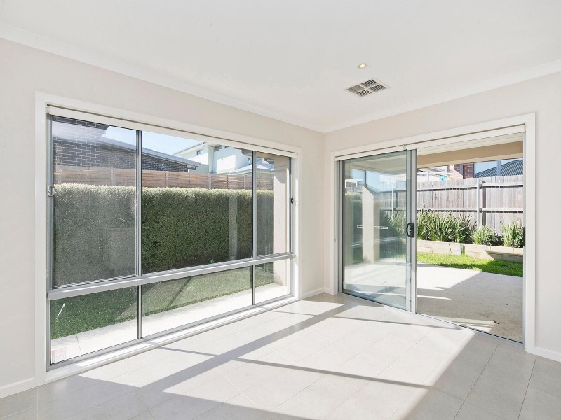 9 Zorzi Street, Forde ACT 2914