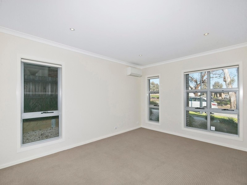 9 Zorzi Street, Forde ACT 2914