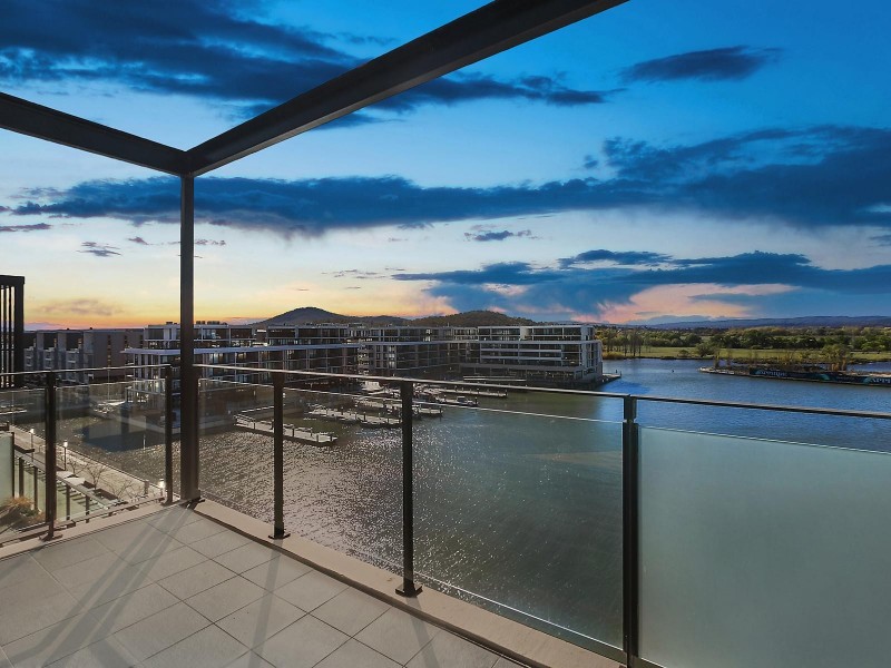 19/35 Eastlake Parade, Kingston ACT 2604