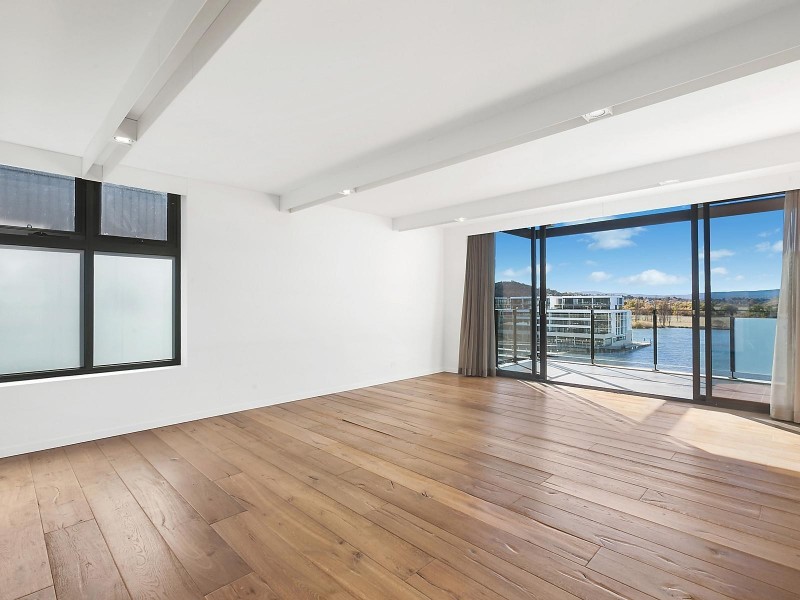 19/35 Eastlake Parade, Kingston ACT 2604