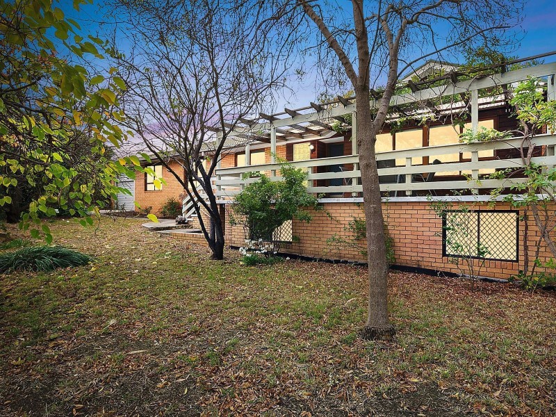 11 Beaurepaire Crescent, Holt ACT 2615