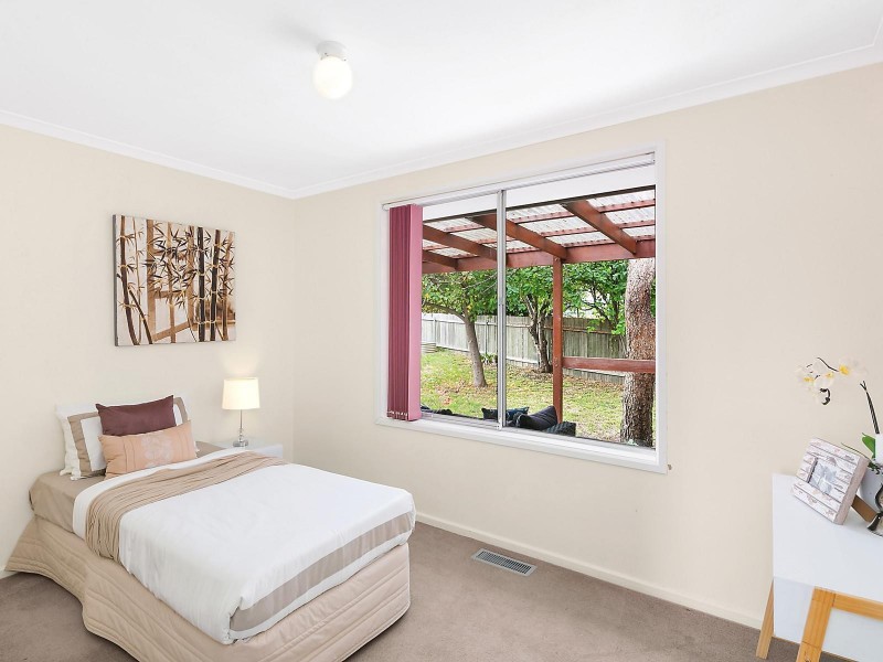 11 Beaurepaire Crescent, Holt ACT 2615