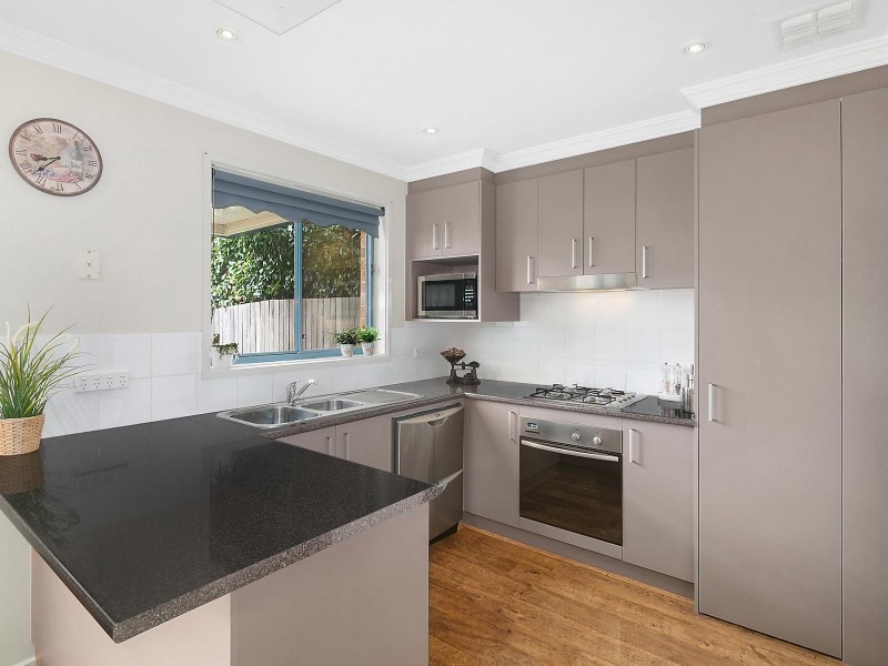 14 Glow Worm Grove, Harrison ACT 2914