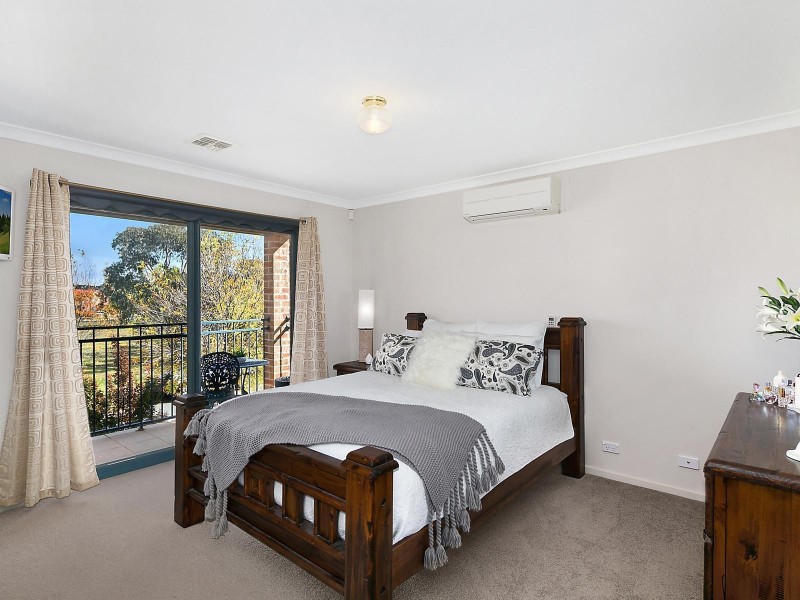 14 Glow Worm Grove, Harrison ACT 2914