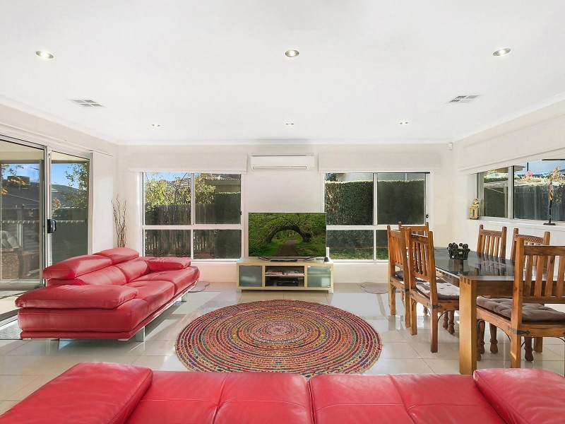 4 Jessie Street, Forde ACT 2914