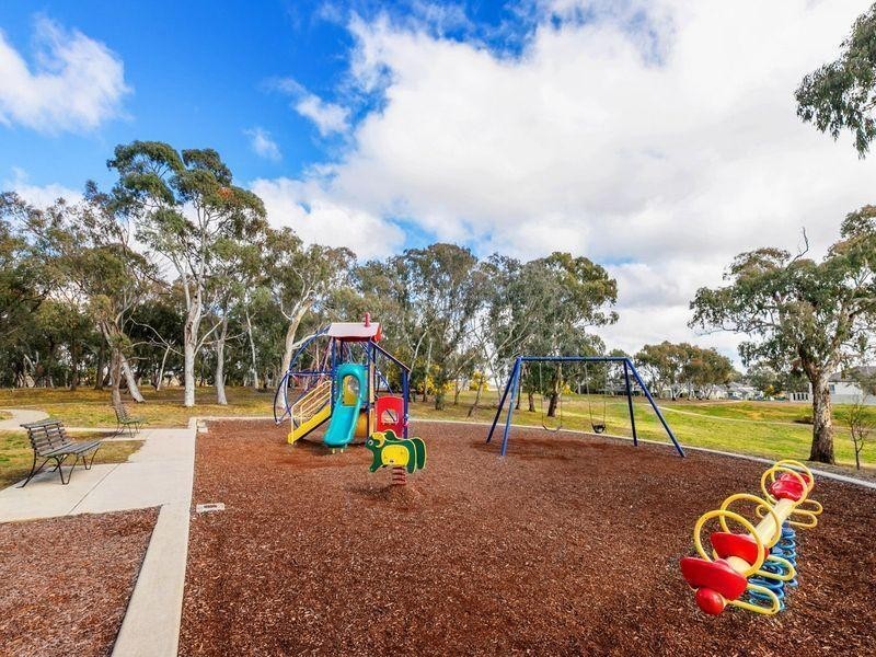 22/2 Eardley Street, Bruce ACT 2617