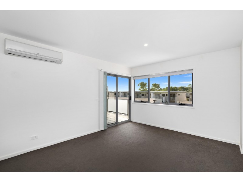 102/230 Flemington Road, Harrison ACT 2914
