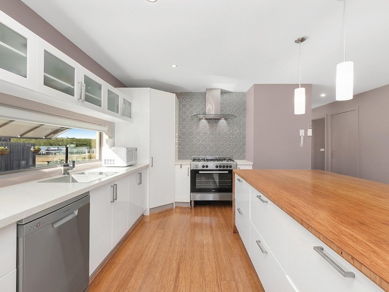 5 Lucy Beeton Crescent, Bonner ACT 2914