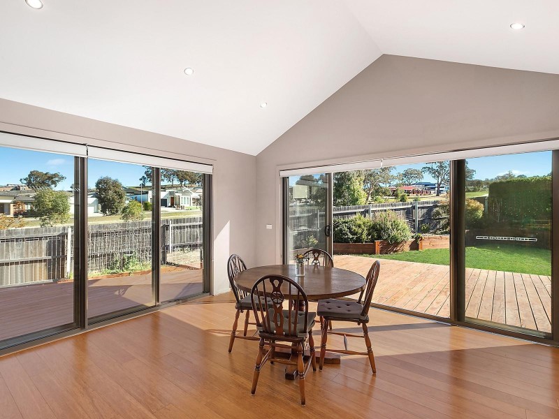 5 Lucy Beeton Crescent, Bonner ACT 2914