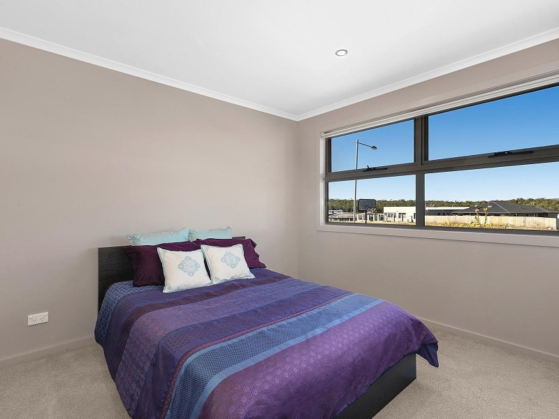 5 Lucy Beeton Crescent, Bonner ACT 2914