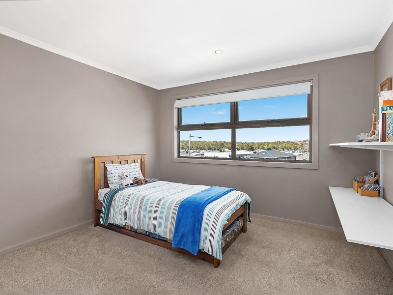 5 Lucy Beeton Crescent, Bonner ACT 2914