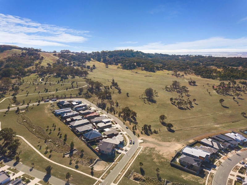 5 Lucy Beeton Crescent, Bonner ACT 2914