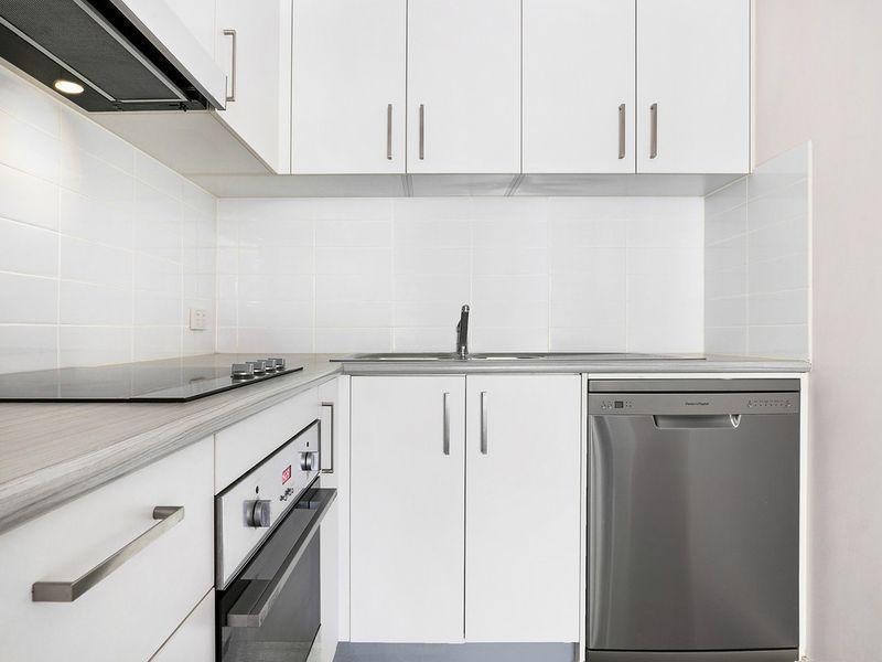 29/82 Henry Kendall Street, Franklin ACT 2913