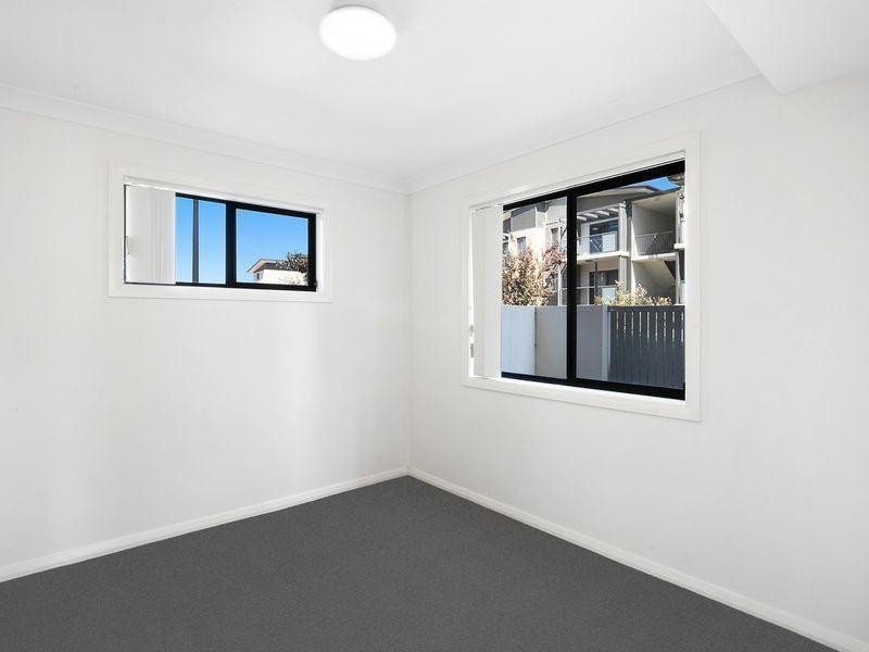 29/82 Henry Kendall Street, Franklin ACT 2913