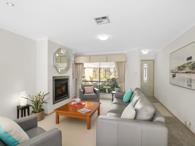 19 Melaleuca Gardens, Nicholls ACT 2913