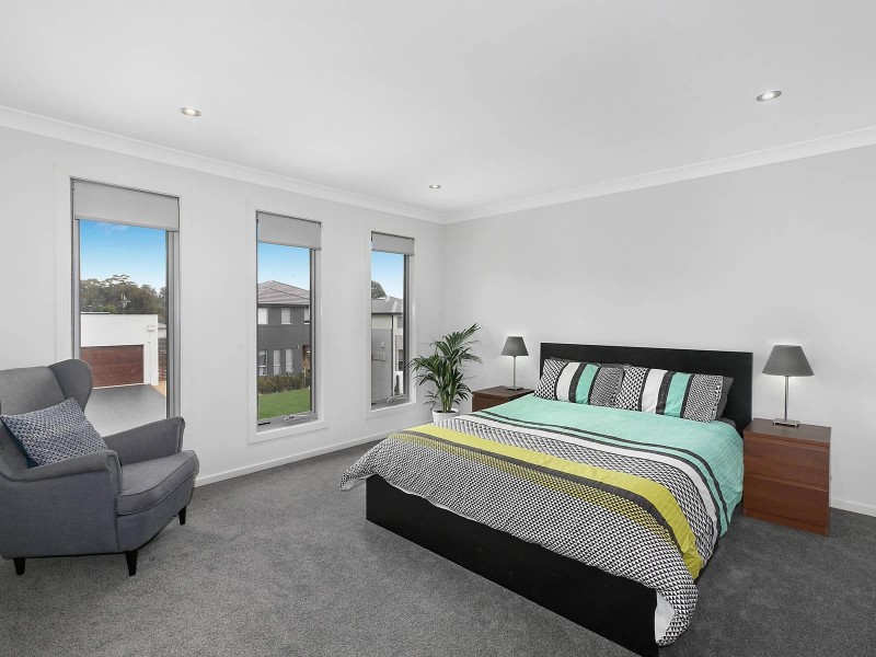 8 Hooton Street, Forde ACT 2914