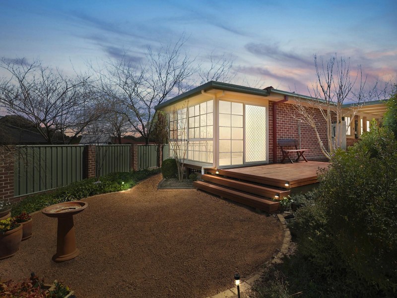 19 Burraly Court, Ngunnawal ACT 2913