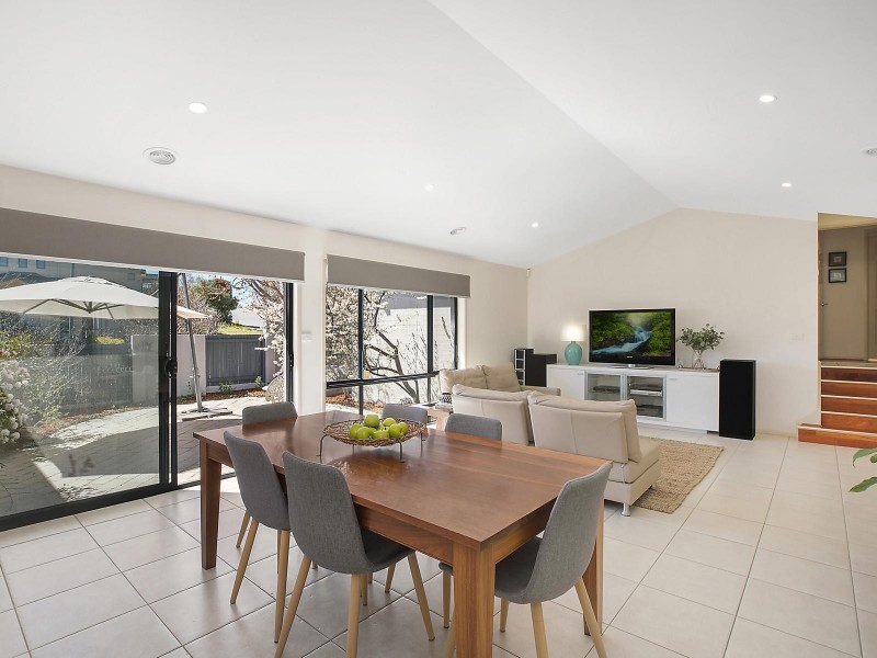 33 Whitfield Circuit, Nicholls ACT 2913