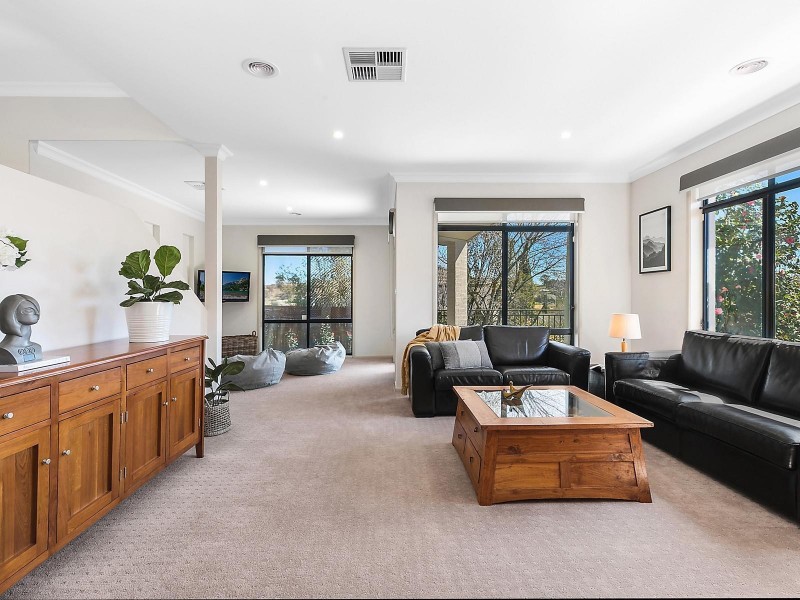 33 Whitfield Circuit, Nicholls ACT 2913