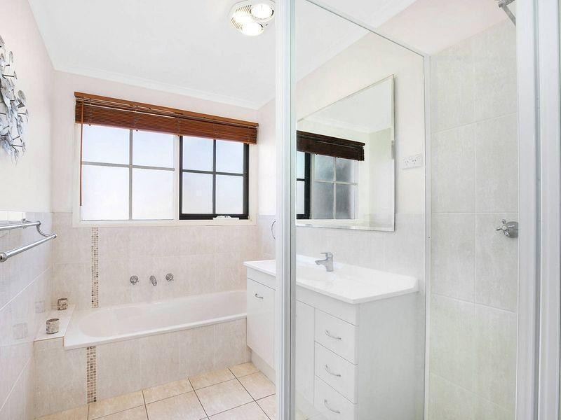 18 Sharwood Crescent, Evatt ACT 2617