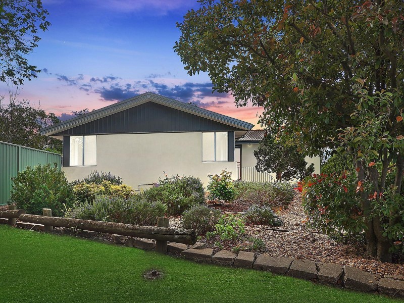 10 Worrall Street, Holt ACT 2615