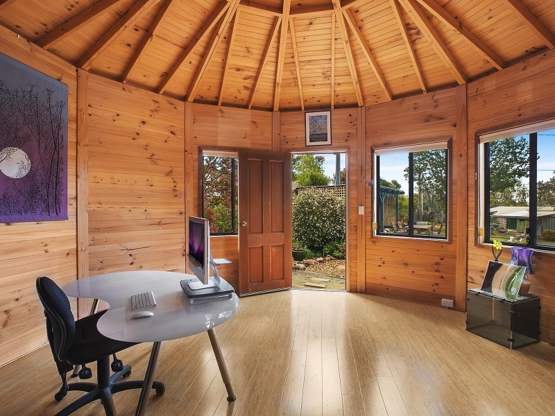 10 Worrall Street, Holt ACT 2615